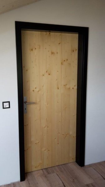 Türe Fichte, Futter und Verkleidungen anthrazit